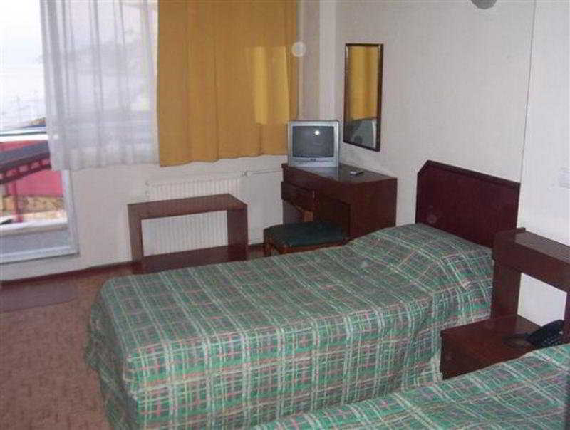 Ekin Hotel Kusadasi Exterior photo
