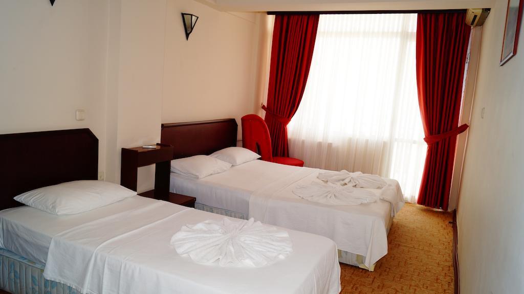 Ekin Hotel Kusadasi Exterior photo